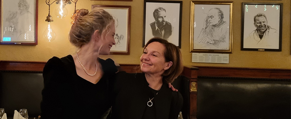 The Portraits In Theatercaféen